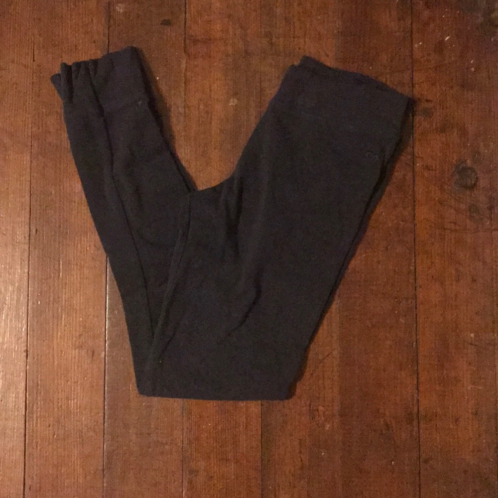 Black leggings
